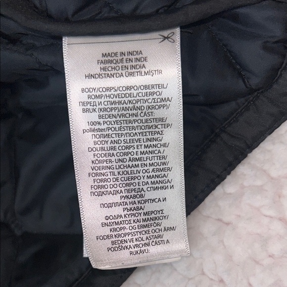 Polo by Ralph Lauren Black and Gold Puffer Jacket - Picture 6 of 8